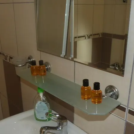 Hotel The Bridge 4*