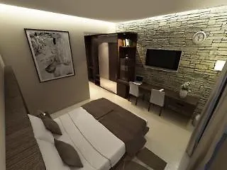 Hotel The Bridge