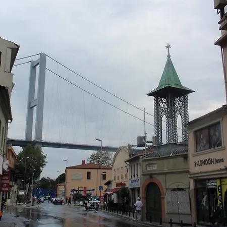 The Bridge 4*